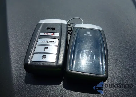 2019 Acura Rdx Technology Package z USA, uszkodzony, nr VIN 5J8TC2H50KL026455